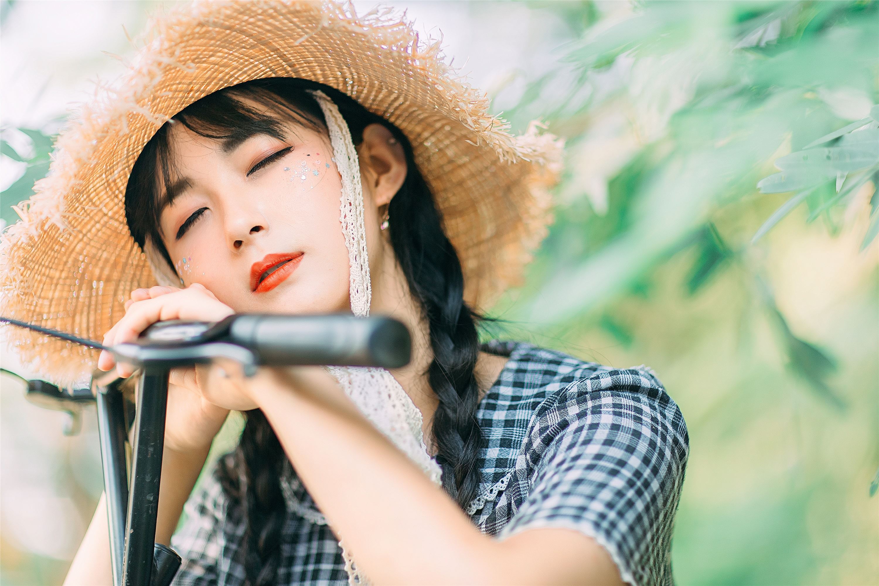 YITUYU艺图语 2021.08.24 夏日星期天 小明